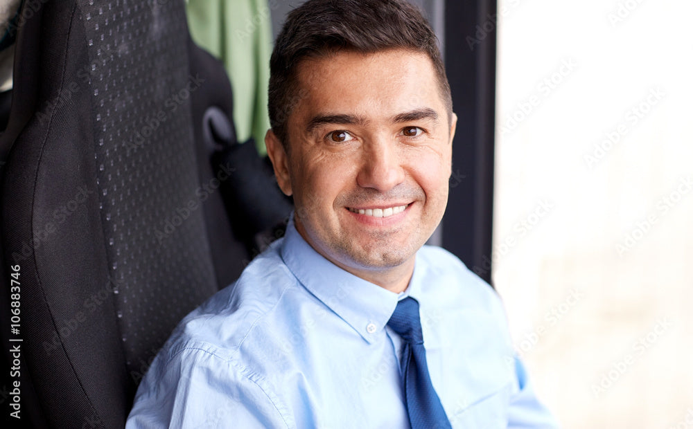 <em>mustafa ölçe</em>